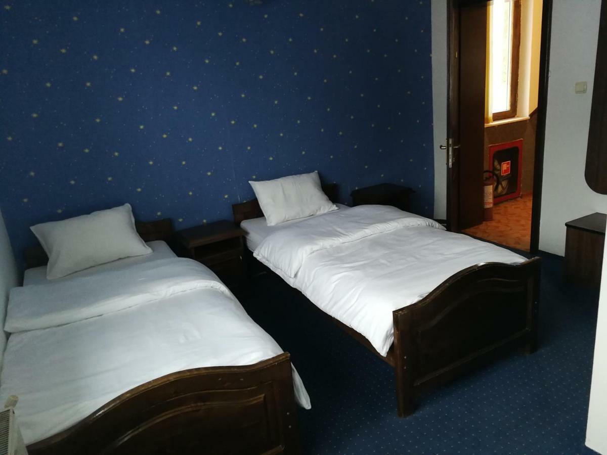 Hotel Select Bistriţa Exterior foto
